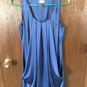 H&M Dress. IT HAS POCKETS